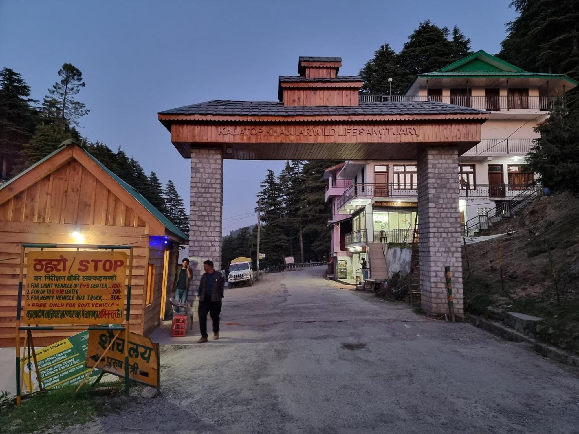 Forest Vibes Kalatop-Rooms And Restaurant Dalhousie Kültér fotó